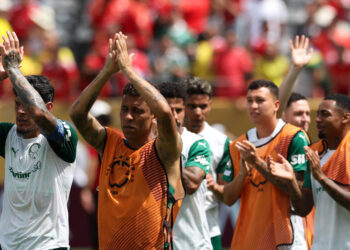 Fluminense fica perto de fechar com parceira do Palmeiras