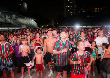 Fluminense quebra a banca e se sagra campeão invicto