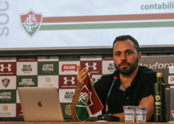 Fluminense não perde tempo e assina com espanhóis