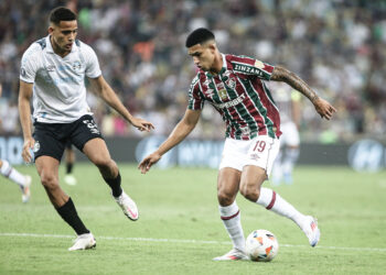 Kauã Elias confirma desejo de retornar ao Fluminense