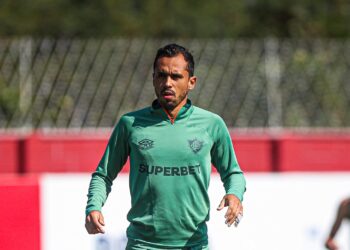 Qual é o salário de Lima no Fluminense?