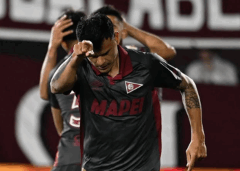 Lanús vem carregado de problemas para duelo com o Fluminense na Sul-Americana