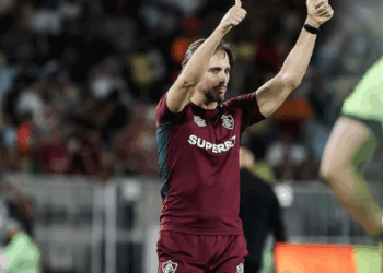 Fluminense ganha carta na manga pra fazer 12 pts e decolar na tabela do Brasileirão