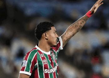 John Kennedy se manifesta sobre clássico com o Vasco e manda recado